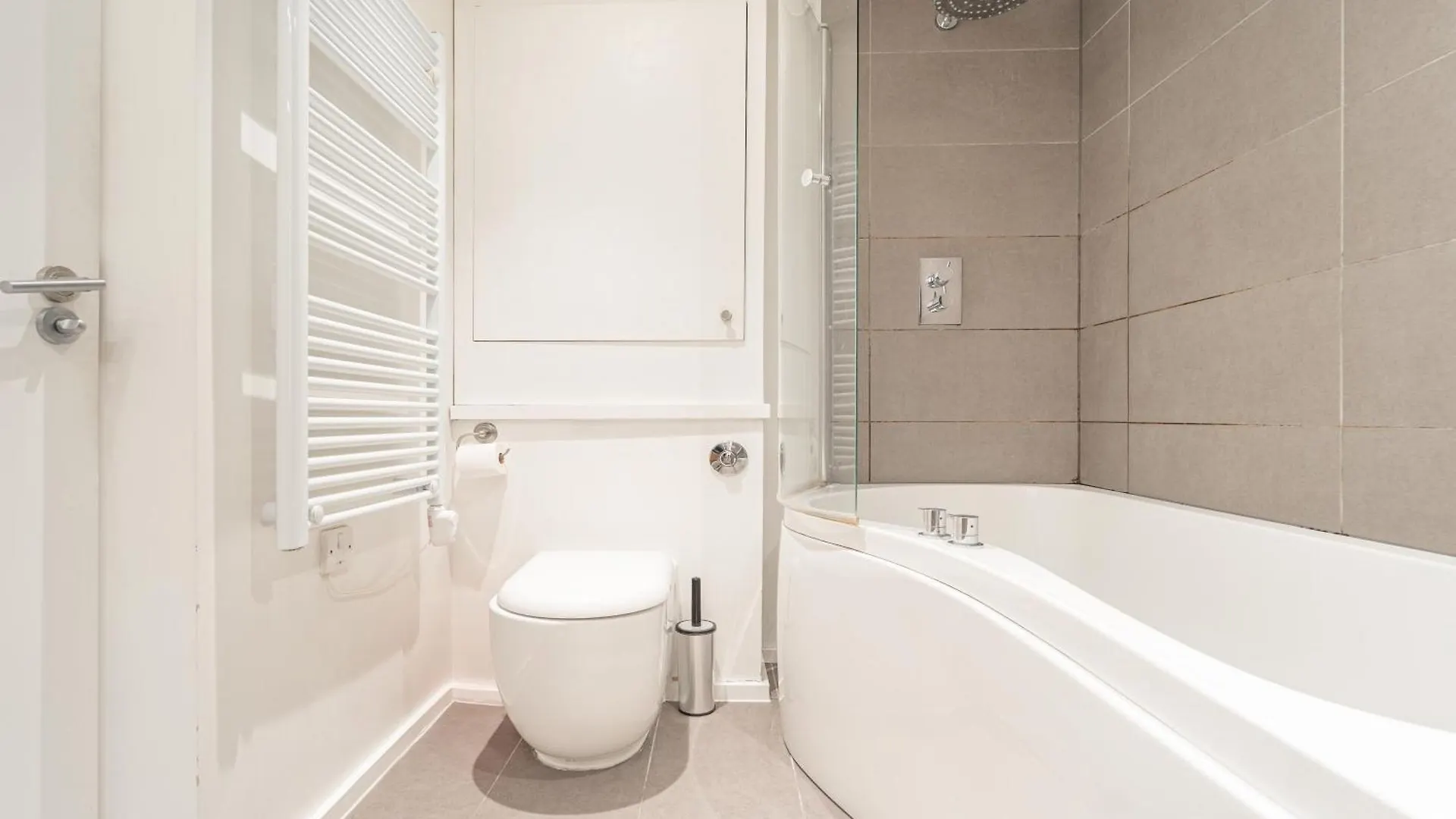 Modern Flat In Prime Location Near Shoreditch & Brick Lane London Apartment