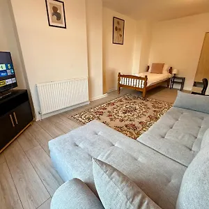  Apartment Enormous Family Flat