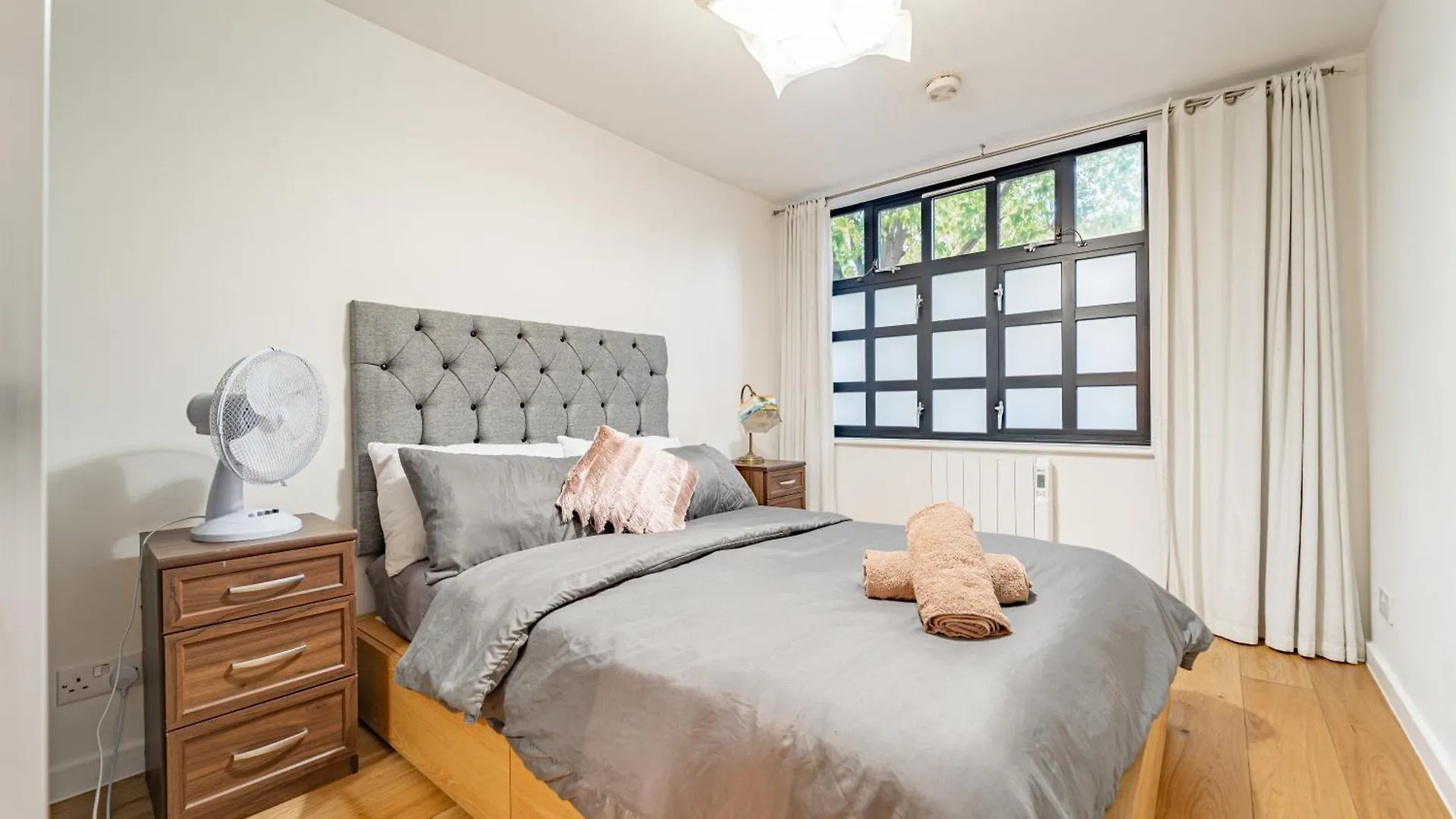 Apartament Modern Flat In Prime Location Near Shoreditch & Brick Lane Londyn