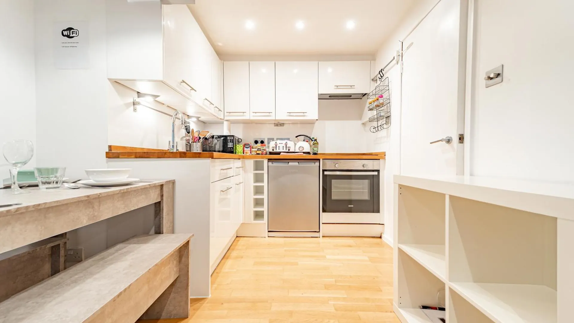 Modern Flat In Prime Location Near Shoreditch & Brick Lane Londýn Velká Británie